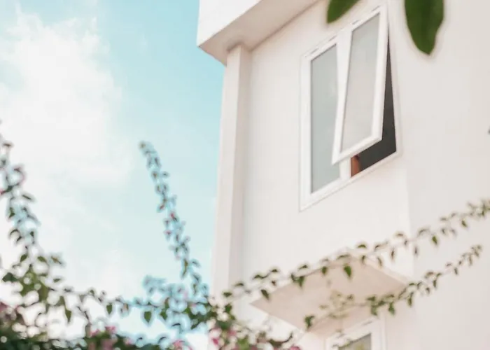 Spacious 4bdr With Pool, Rooftop & Bbq - Guests Favorite *
