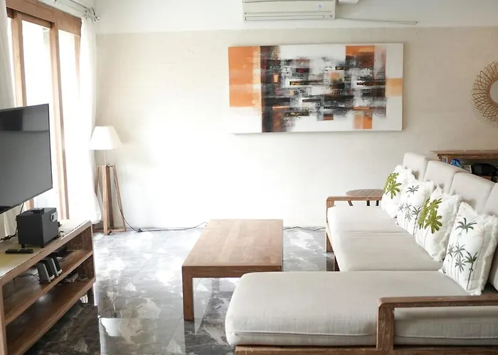 Spacious 4bdr With Pool, Rooftop & Bbq - Guests Favorite *